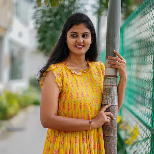 Ivory Whispers – Embroidered Cotton Kurti